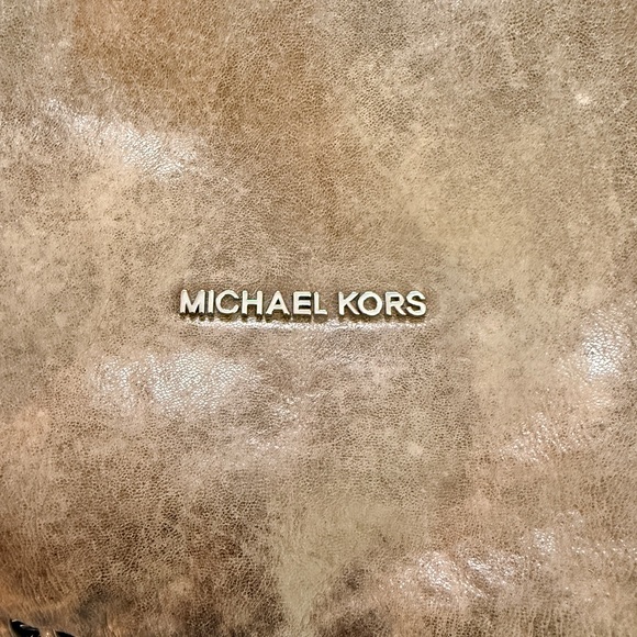 Michael Kors Silver Bronze Hobo Bag with Metal Chain Detail. - Picture 3 of 4